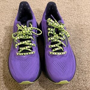 RunDisney Disney Brooks Ghost 17 Purple Halloween Half Marathon women's 11 new